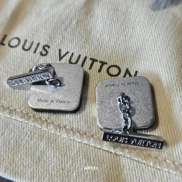 RARE Louis Vuitton Wooden Cufflinks with Ebene Damier Case, dust bag and box - Picture 4 of 6